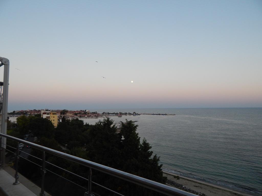 Black Sea Panorama Apartment เนเซบาร์ ห้อง รูปภาพ