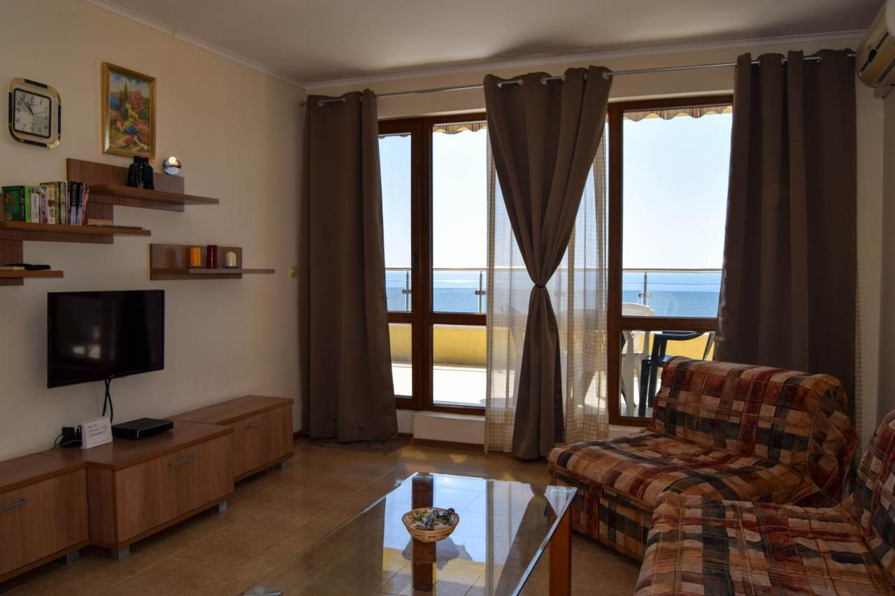 Black Sea Panorama Apartment เนเซบาร์ ภายนอก รูปภาพ