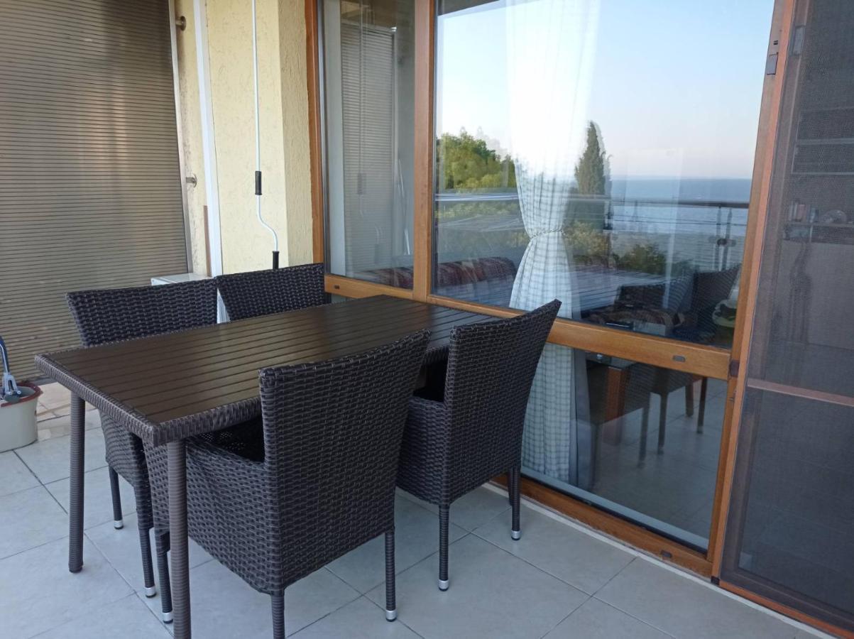 Black Sea Panorama Apartment เนเซบาร์ ภายนอก รูปภาพ