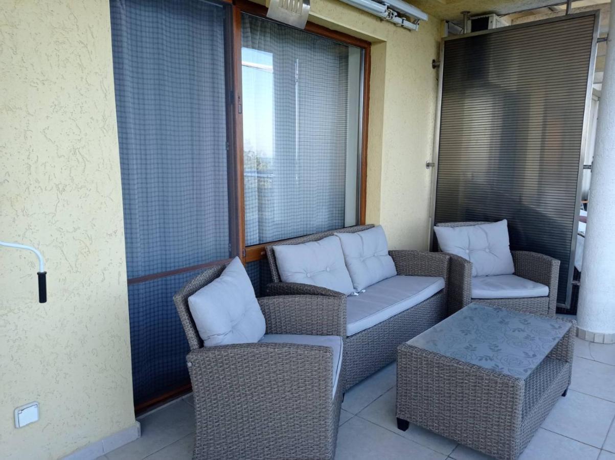 Black Sea Panorama Apartment เนเซบาร์ ภายนอก รูปภาพ